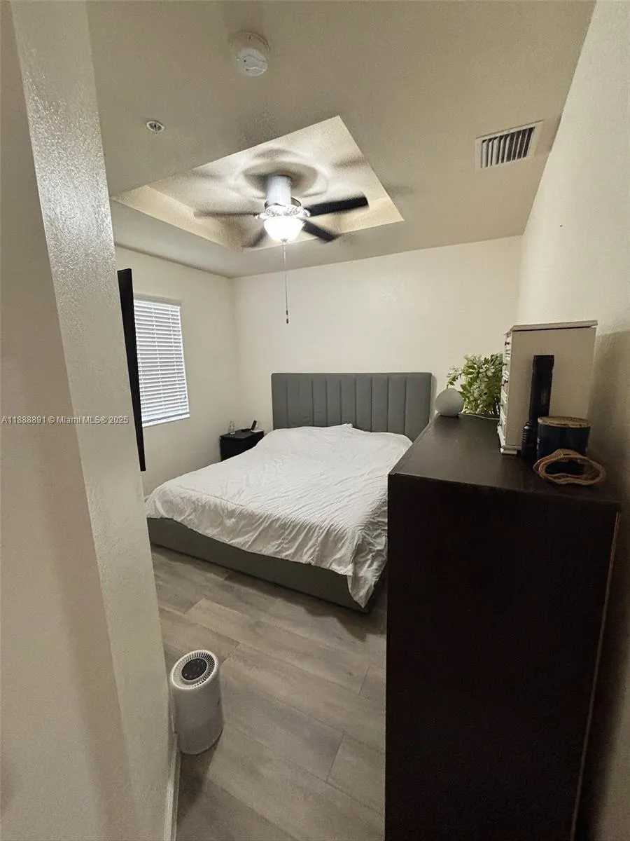 133 SE 28th Ter, #9