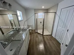 555 YEEHAW AVE