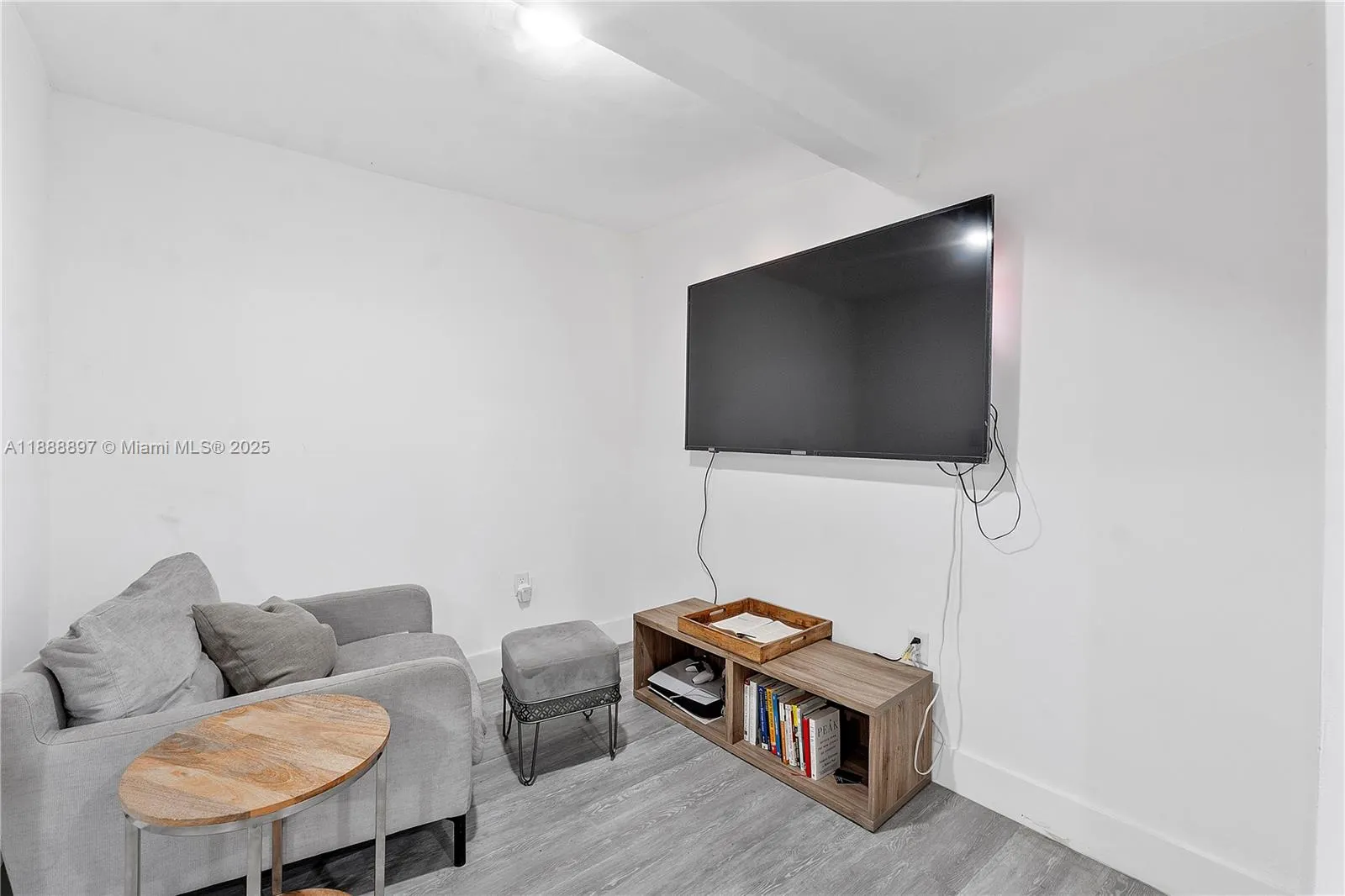 1101 NW 40th St