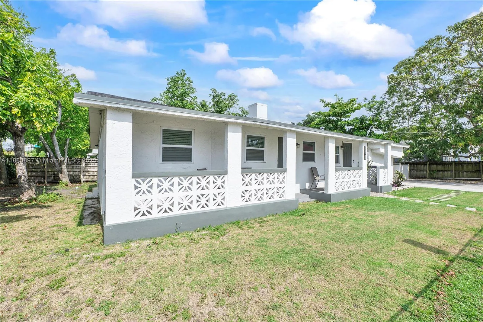 1101 NW 40th St