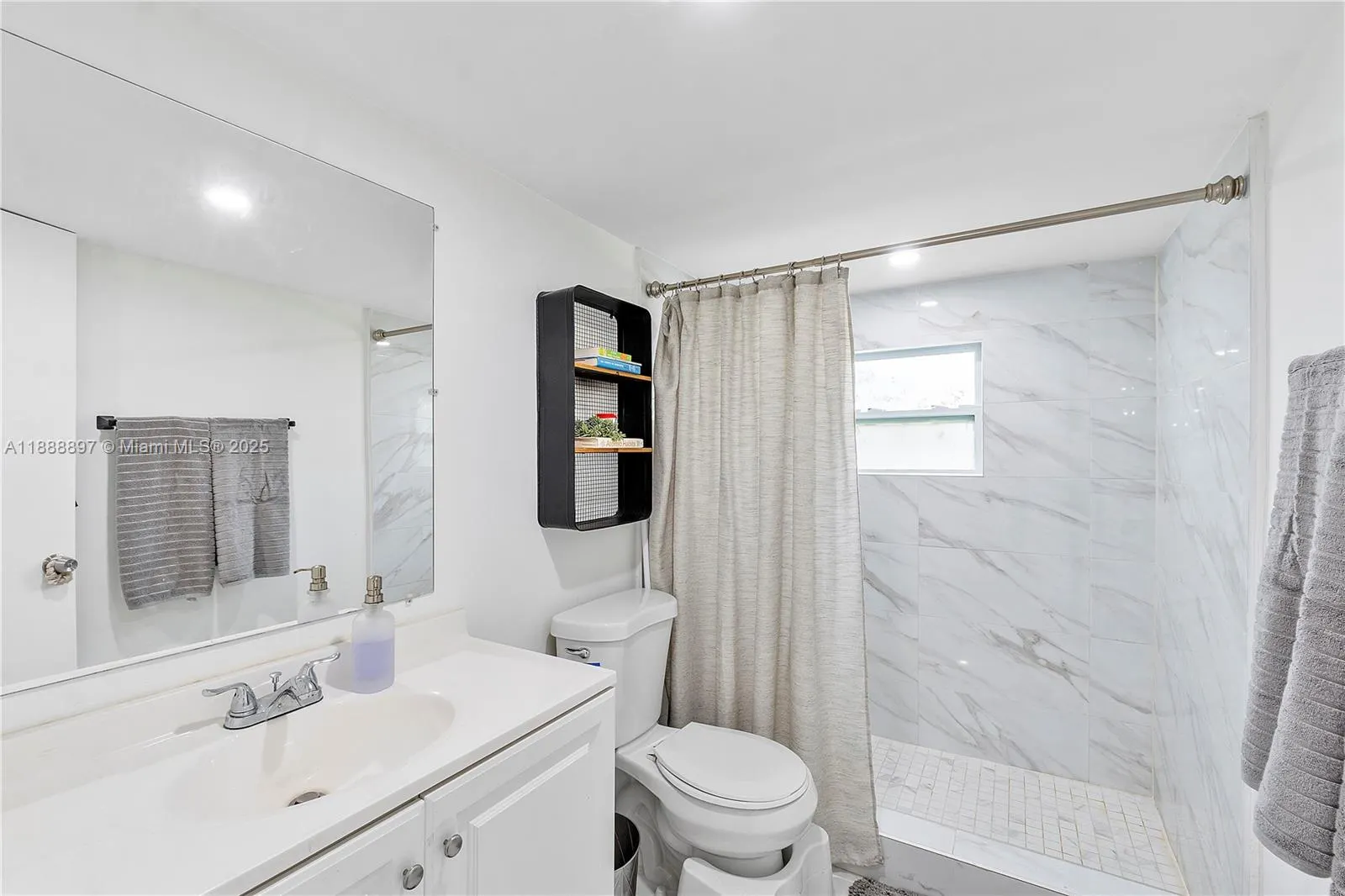 1101 NW 40th St