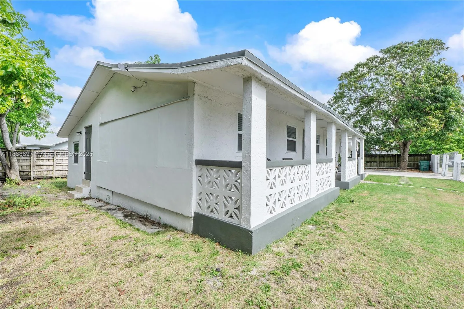 1101 NW 40th St