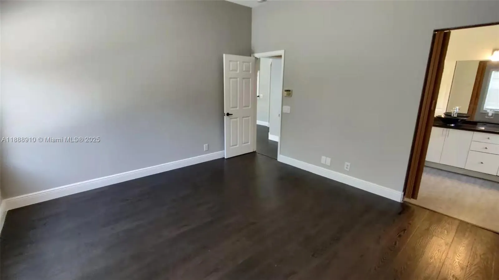 675 Maplewood Ct