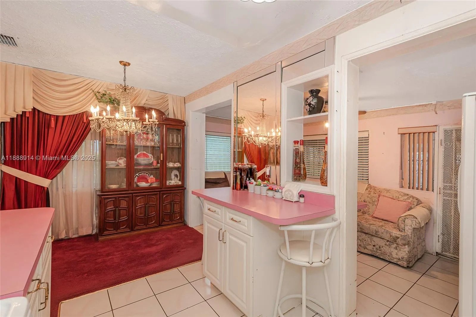1083 NW 74th St