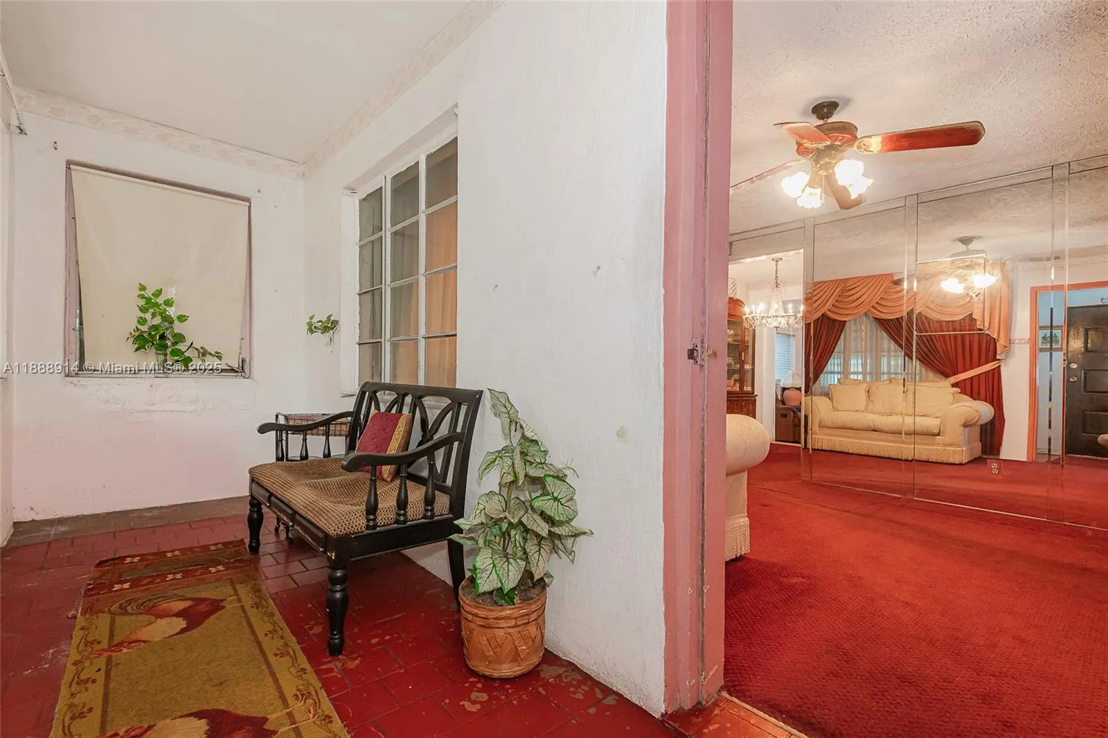 1083 NW 74th St