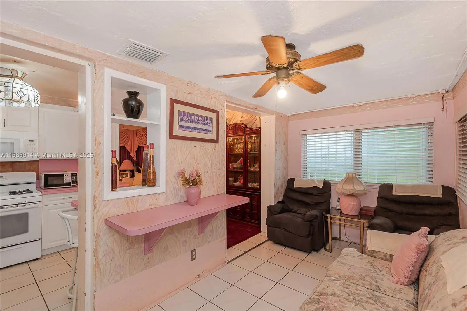 1083 NW 74th St