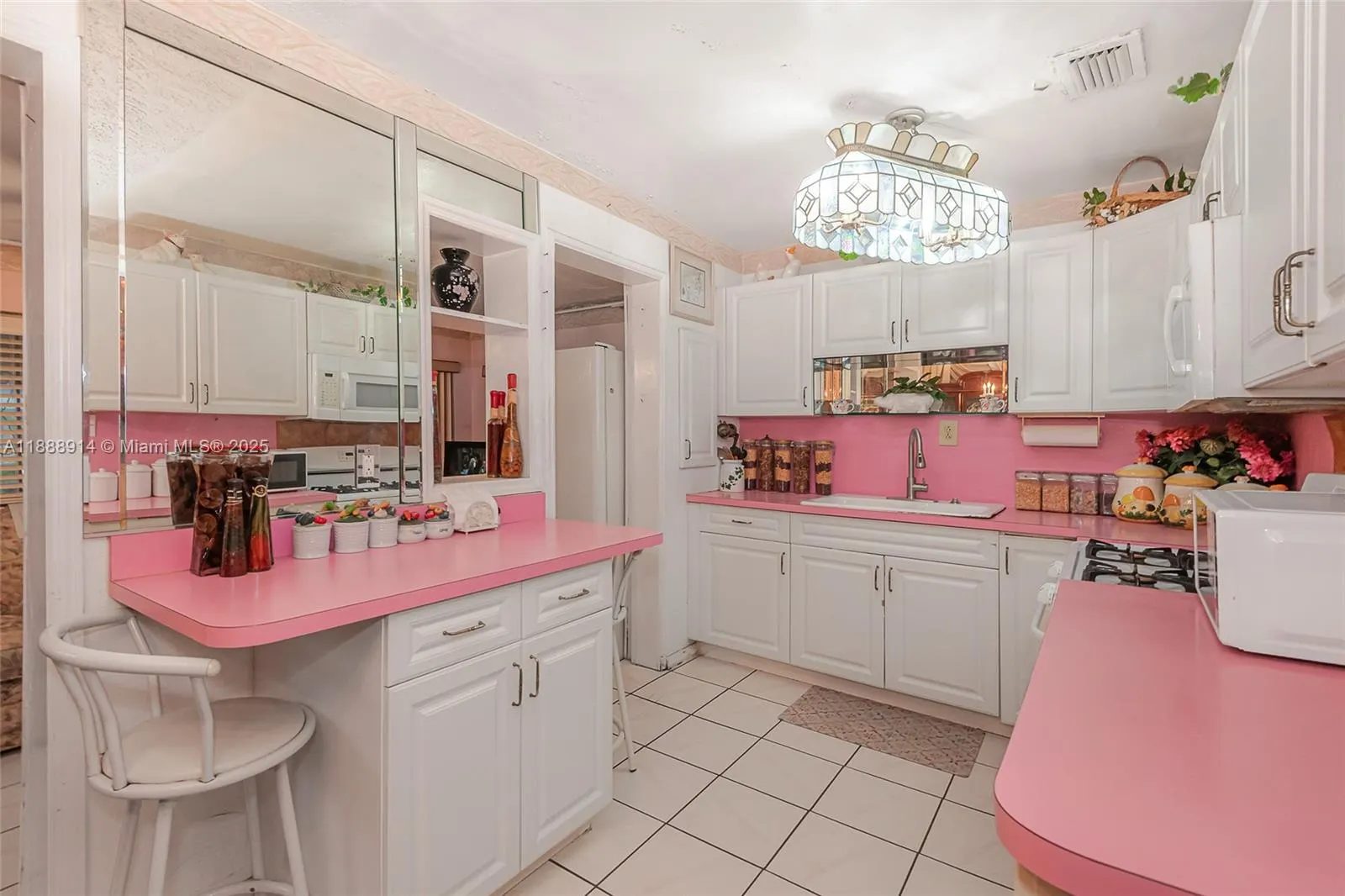 1083 NW 74th St