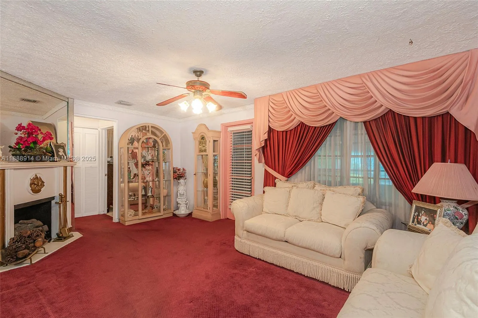 1083 NW 74th St