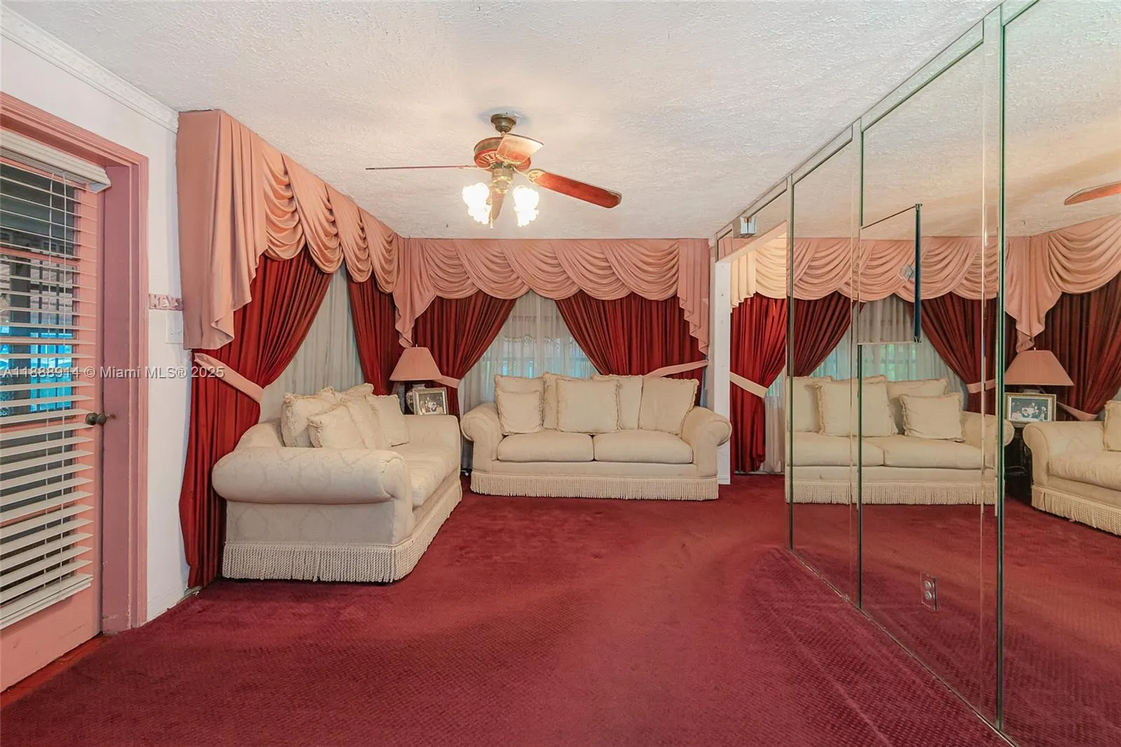 1083 NW 74th St