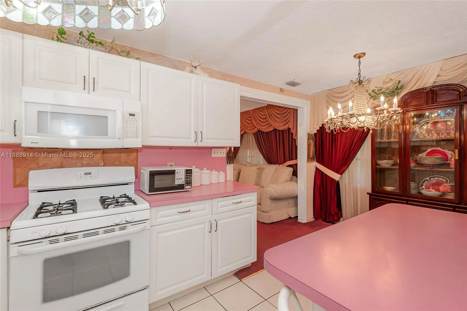 1083 NW 74th St
