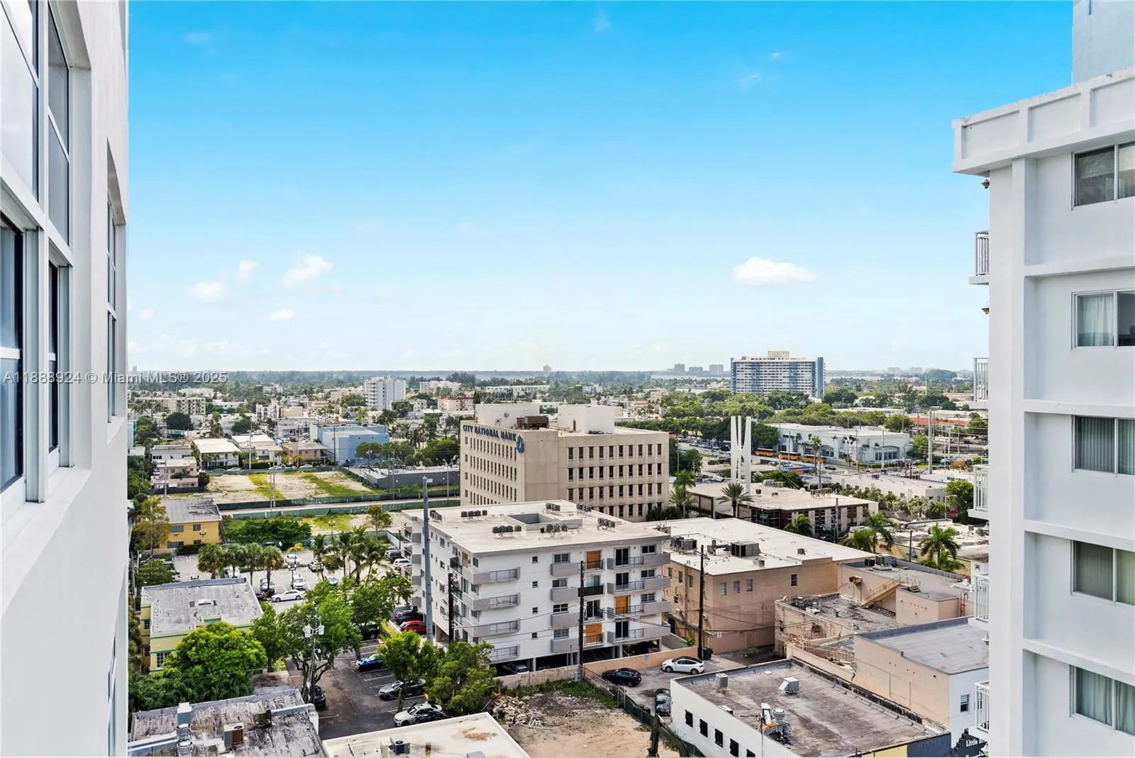6917 Collins Ave, #1512