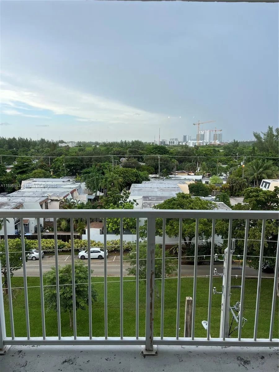 2020 NE 135th St, #711