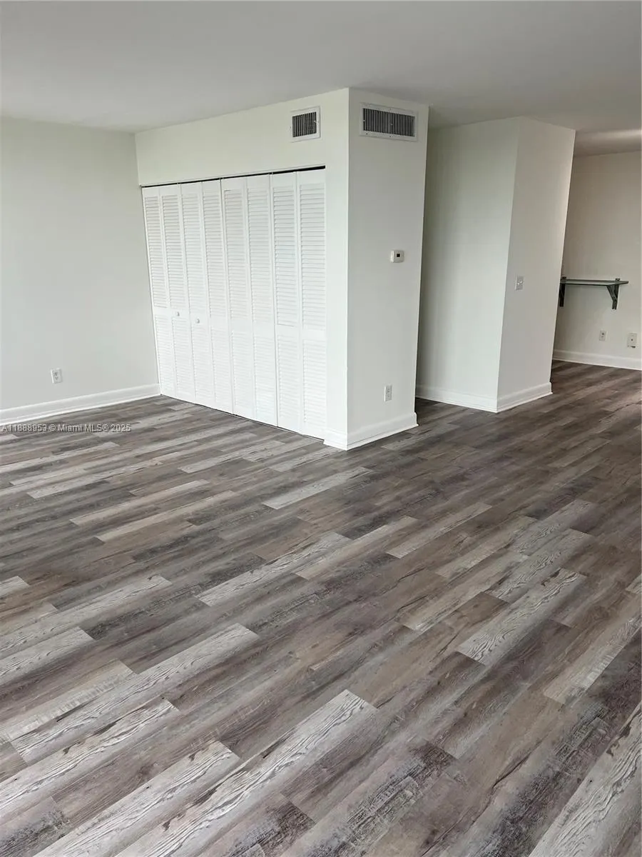 2020 NE 135th St, #711