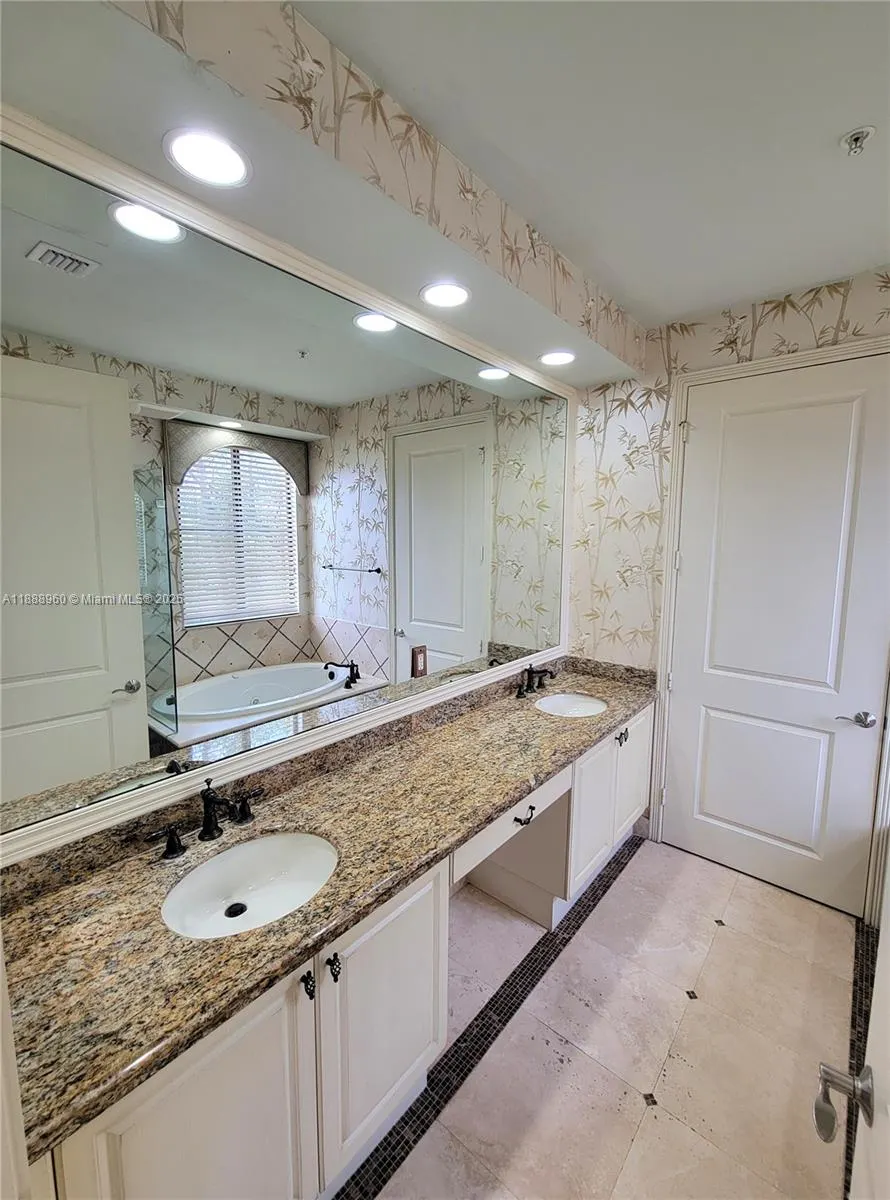 3020 NW 125th Ave, #105