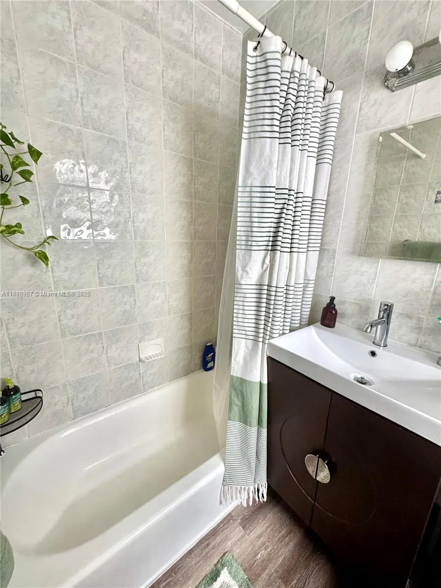 330 74th St, #15