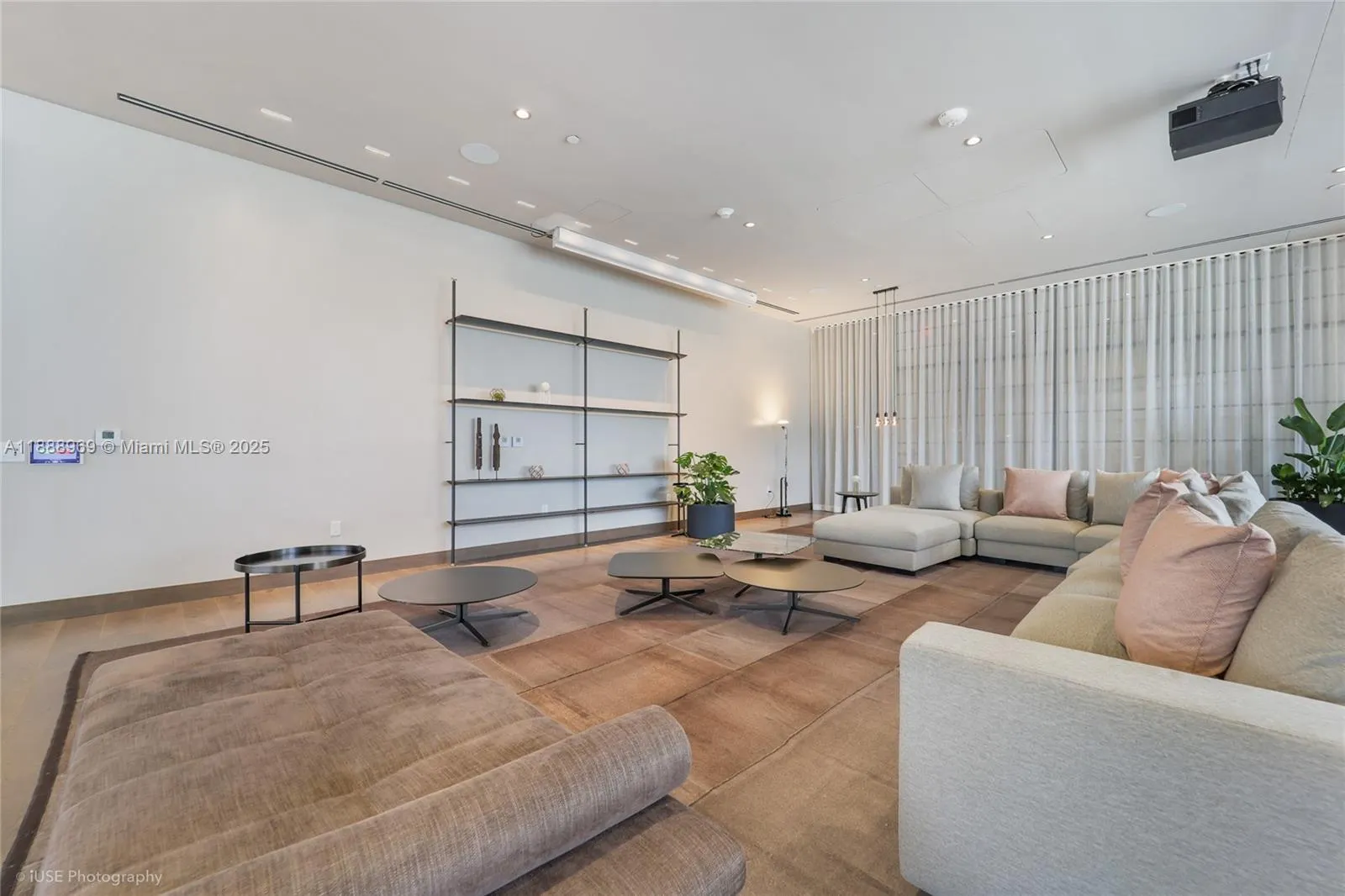 601 NW 1st Ave, #2607