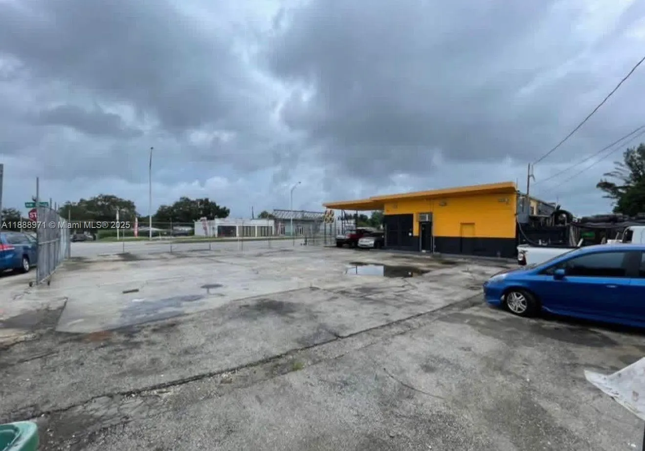 1550 NW 79th St
