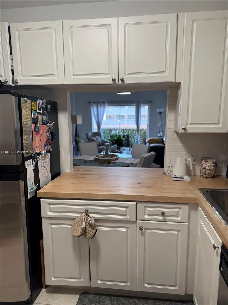 1455 N Treasure Dr, #3C