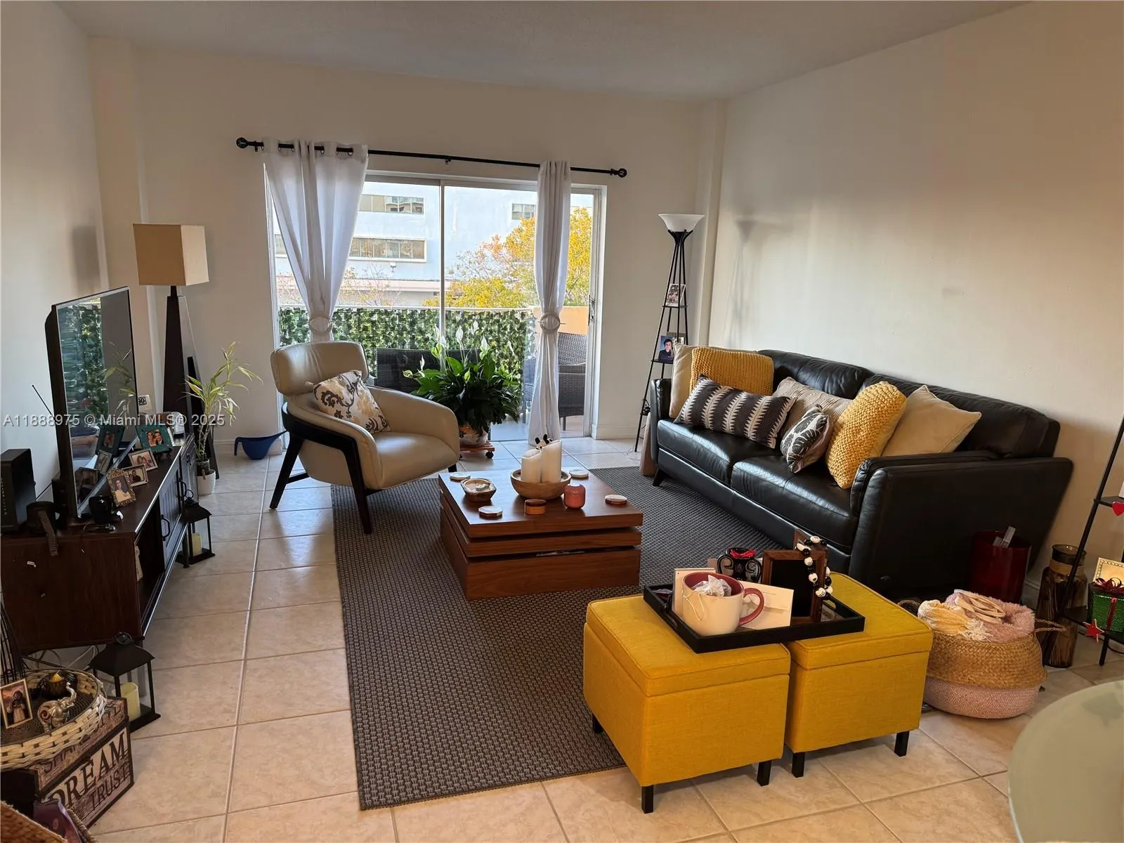 1455 N Treasure Dr, #3C