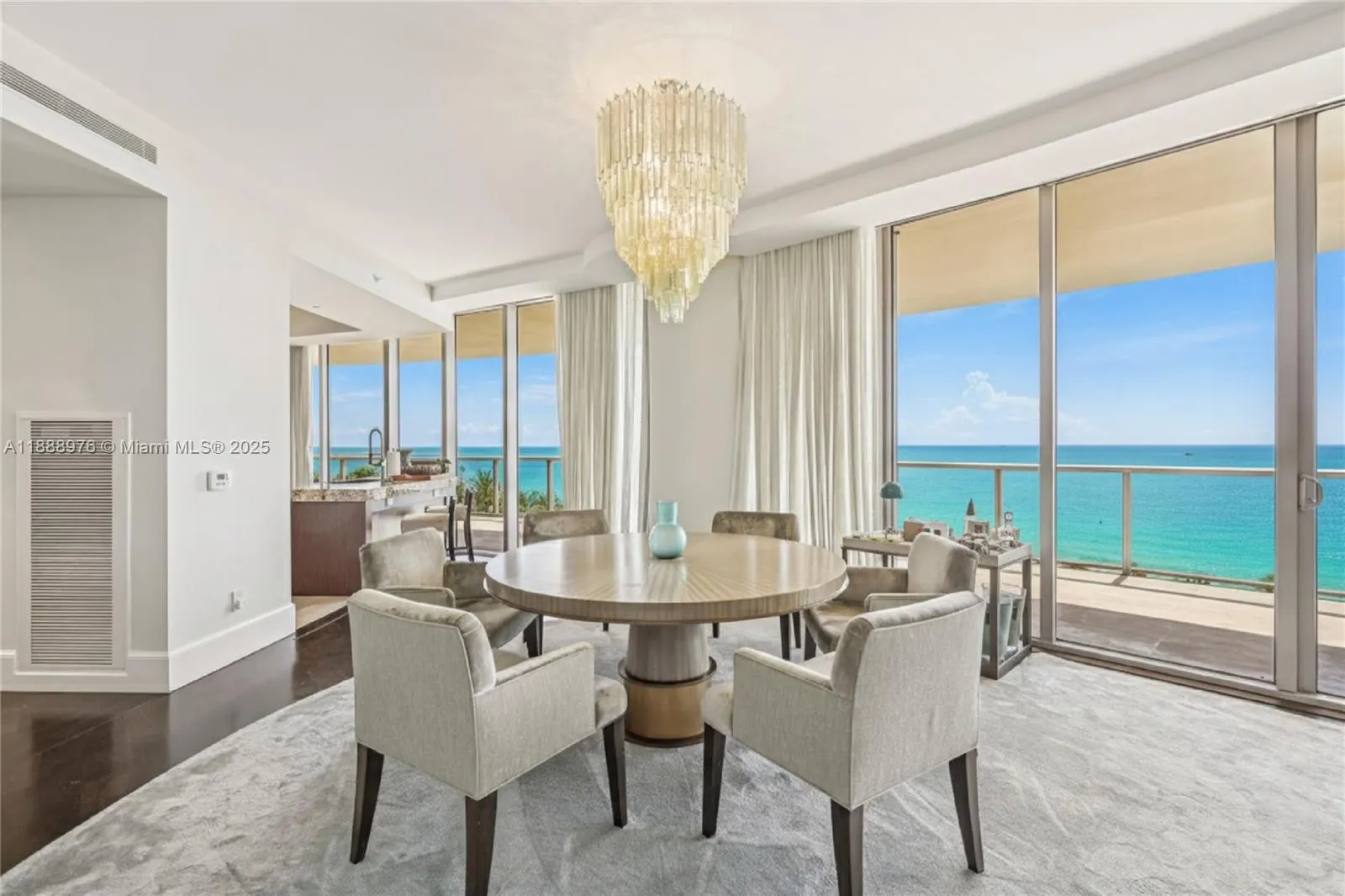 9703 Collins Ave, #600