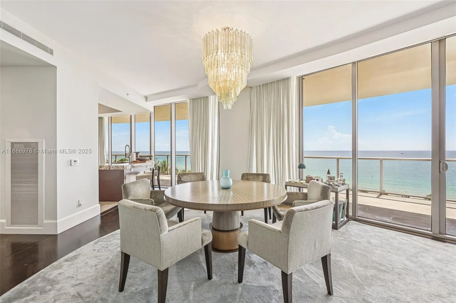 9703 Collins Ave, #600