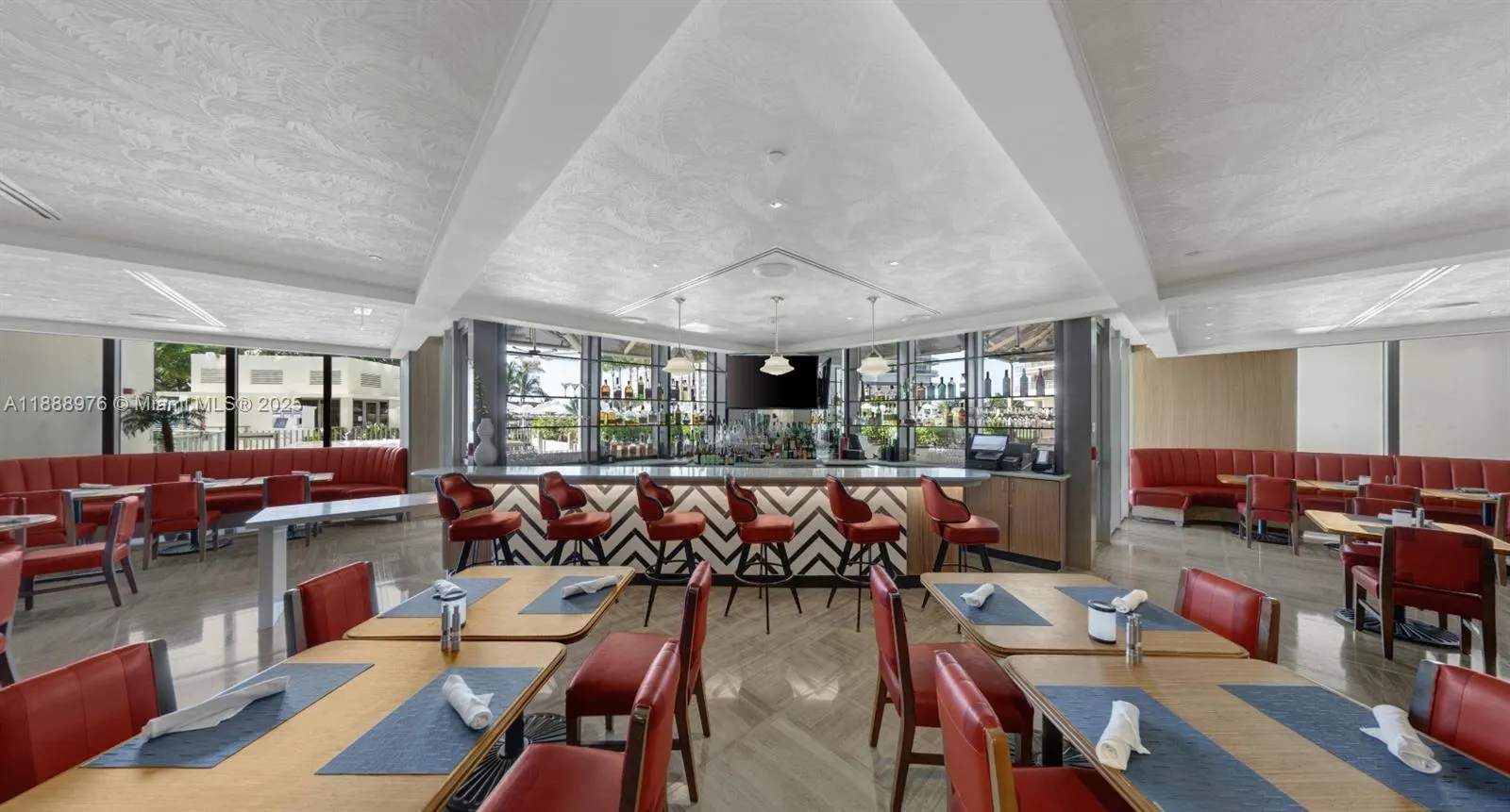 9703 Collins Ave, #600