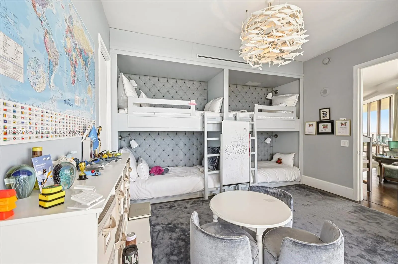9703 Collins Ave, #600