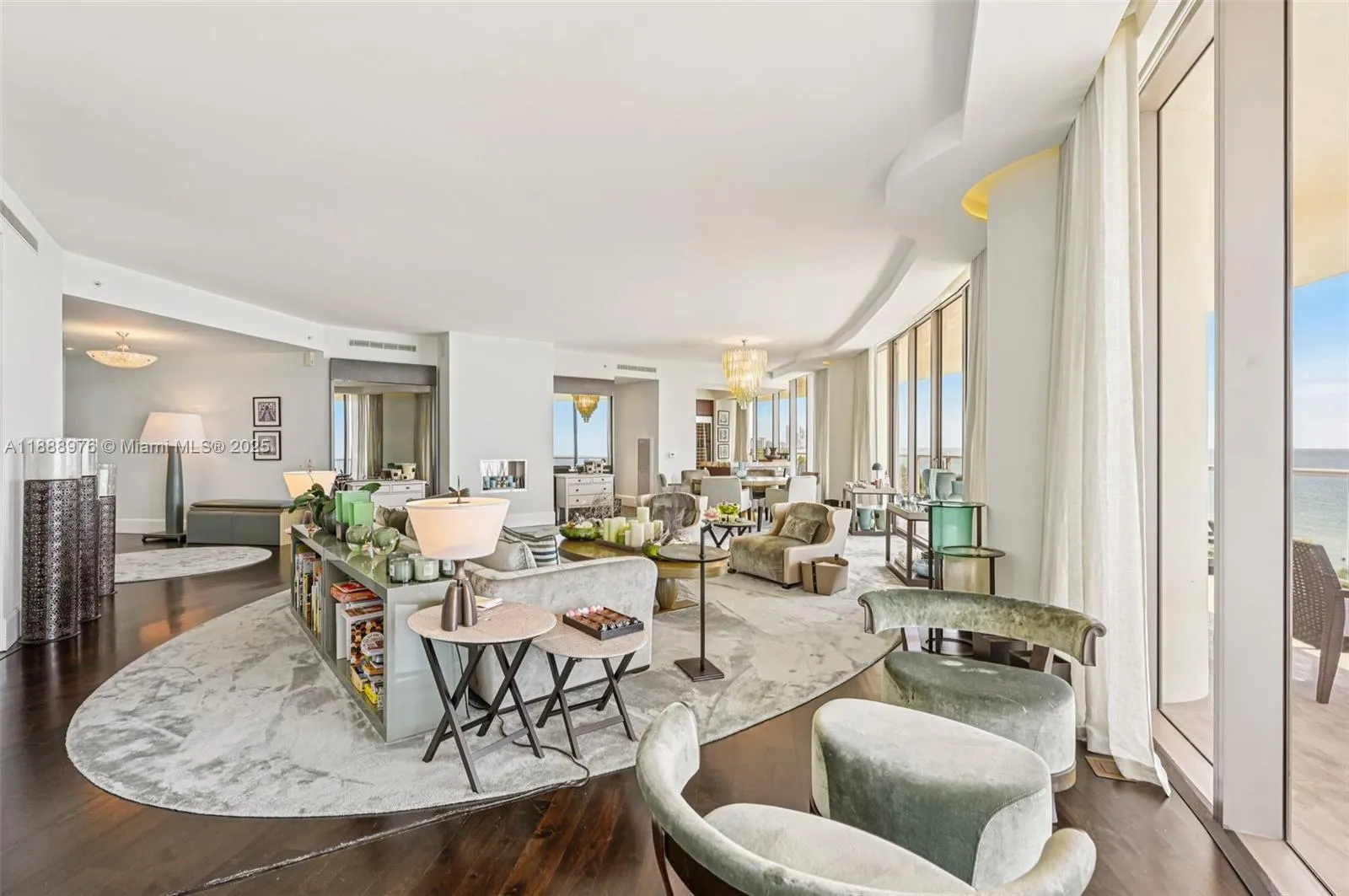 9703 Collins Ave, #600