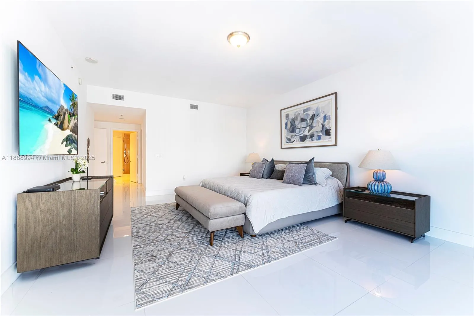 17111 Biscayne Blvd, #2109