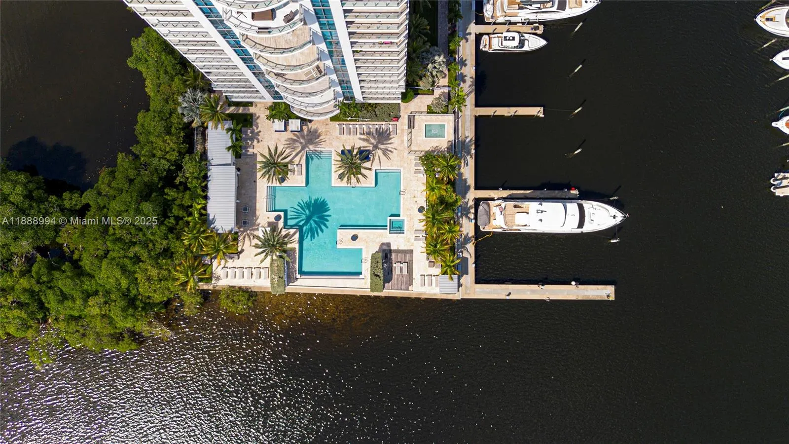 17111 Biscayne Blvd, #2109