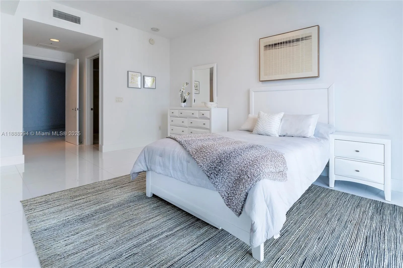 17111 Biscayne Blvd, #2109