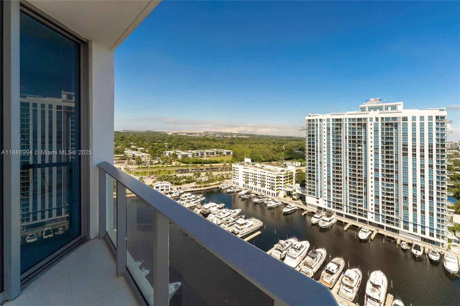 17111 Biscayne Blvd, #2109