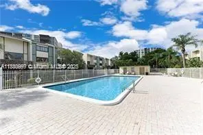 4222 Inverrary Blvd, #4106
