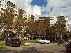 4222 Inverrary Blvd, #4106