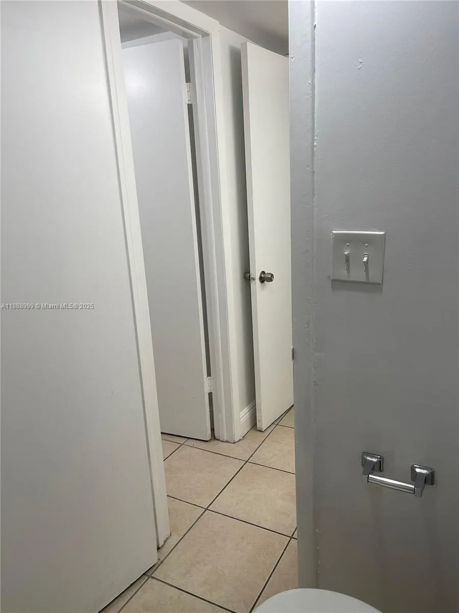 4222 Inverrary Blvd, #4106