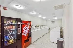 4222 Inverrary Blvd, #4106