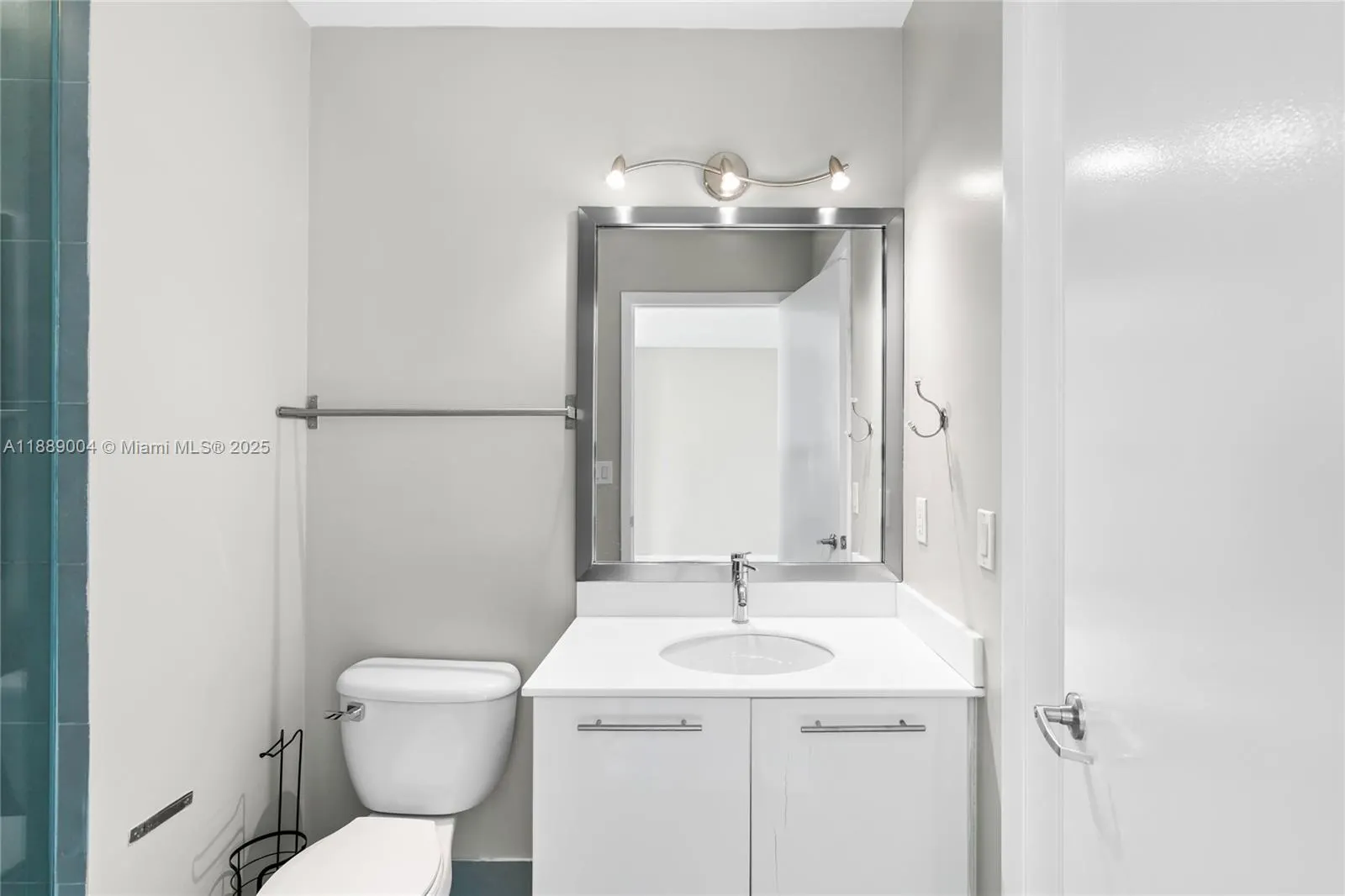92 SW 3rd St, #5206