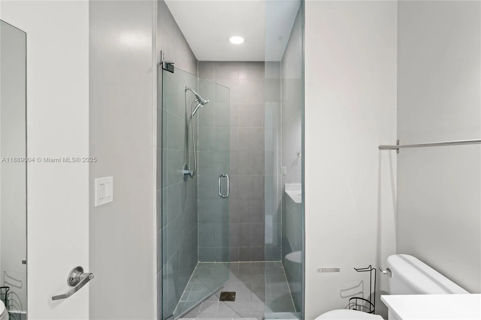 92 SW 3rd St, #5206