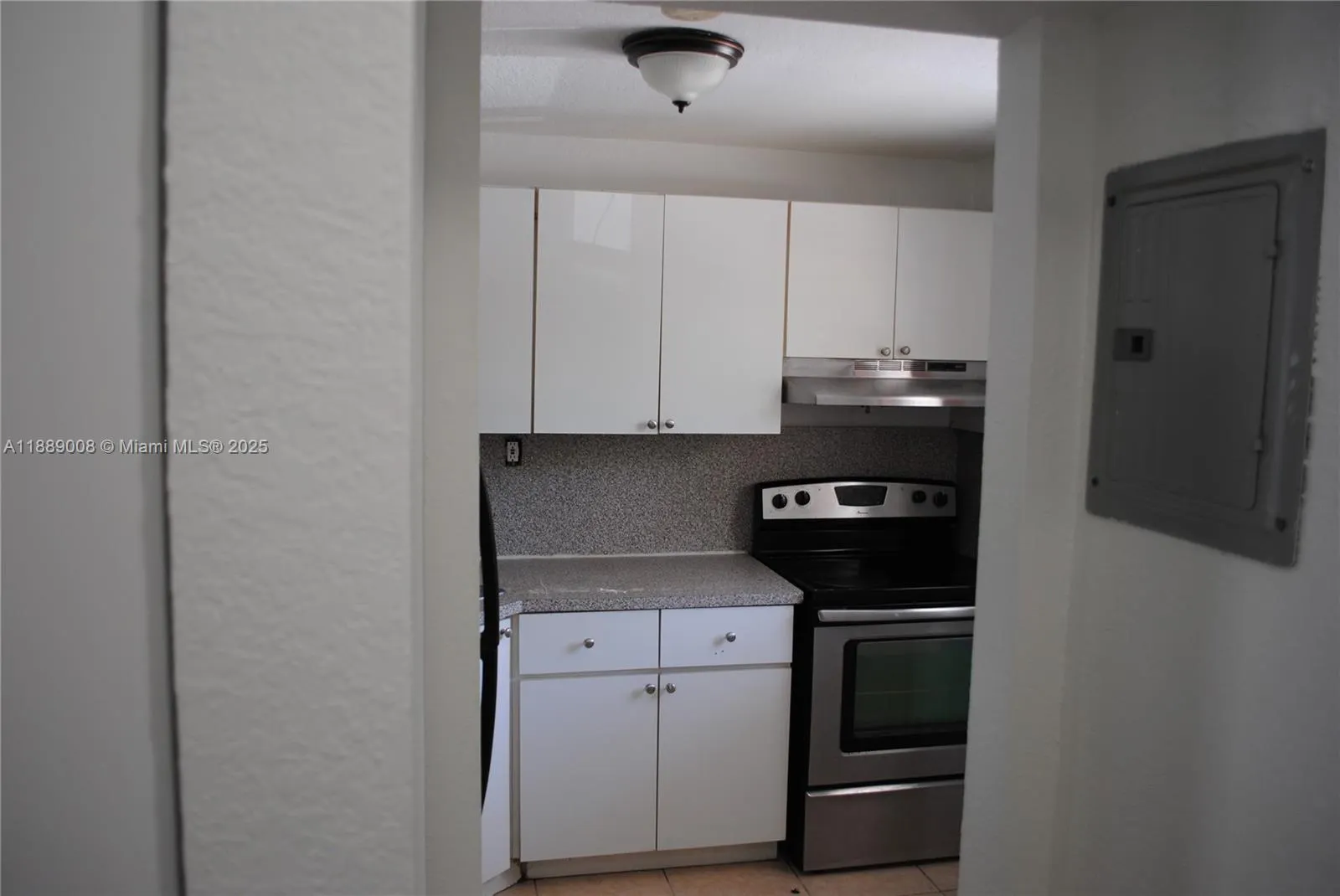 17255 SW 95 ave, #J125