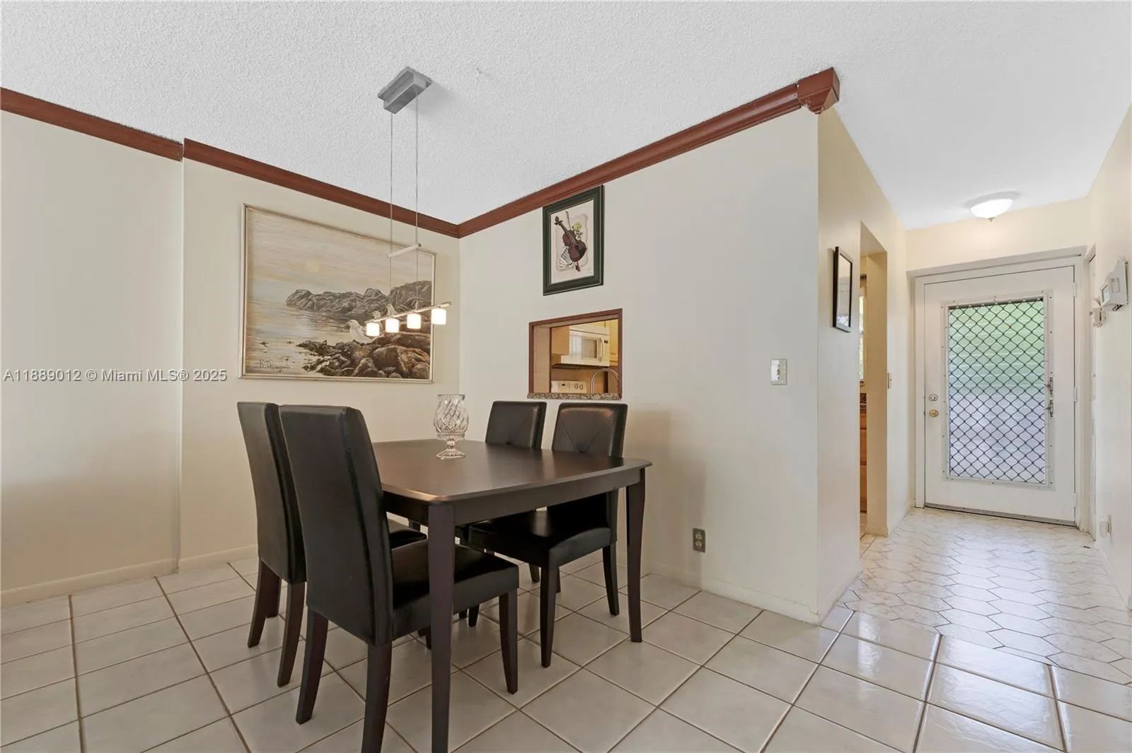 206 SE 10th St, #303