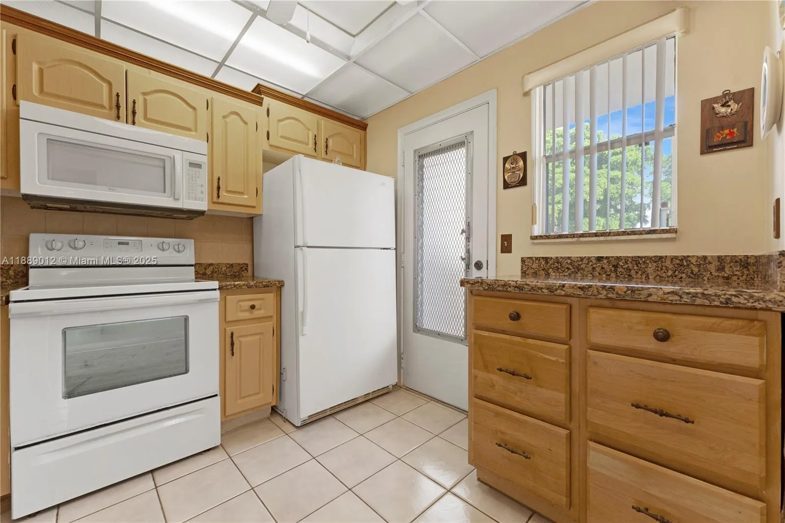 206 SE 10th St, #303