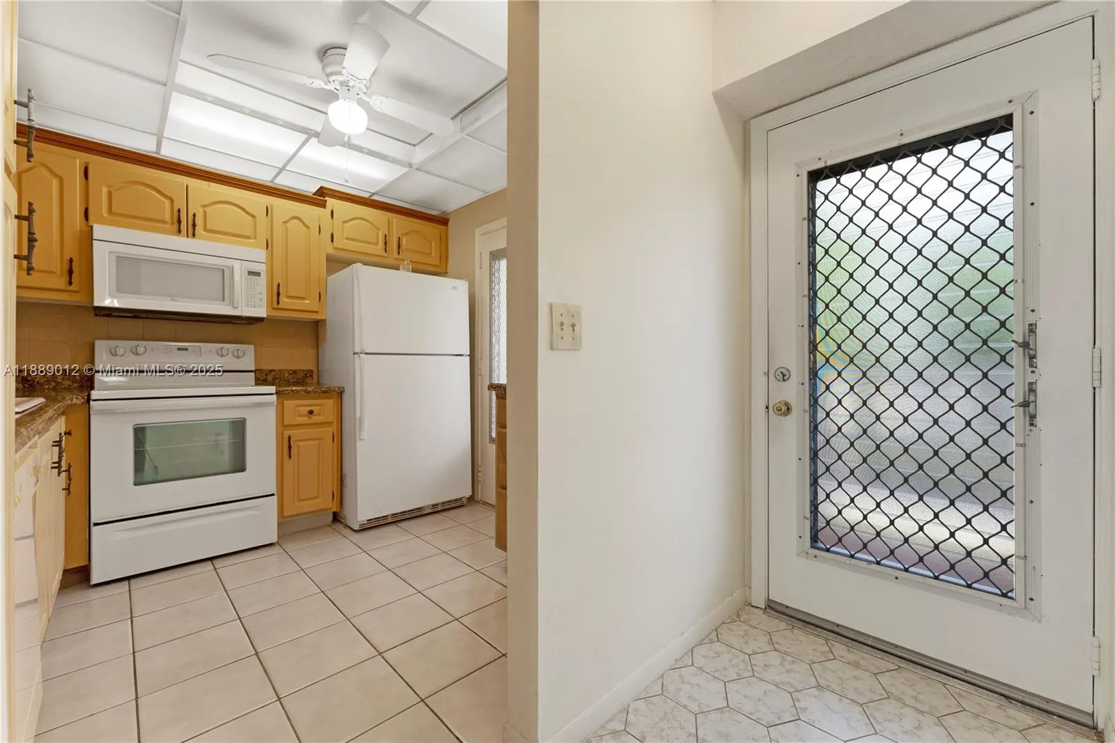 206 SE 10th St, #303