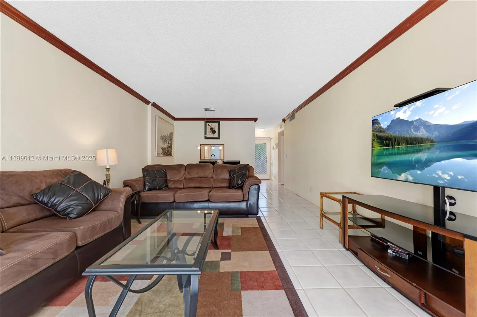 206 SE 10th St, #303