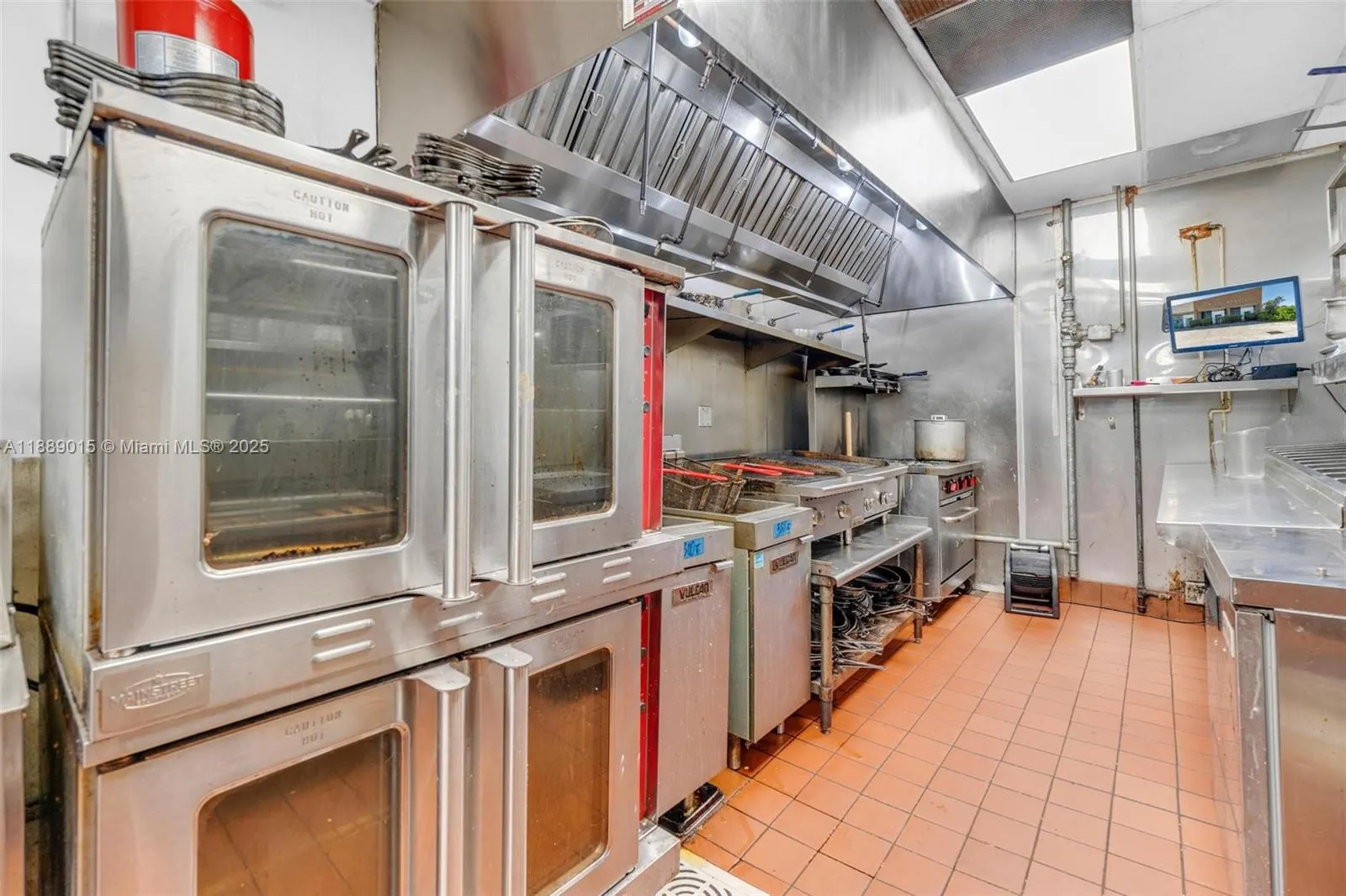 TURN-KEY RESTAURANT 167th Street