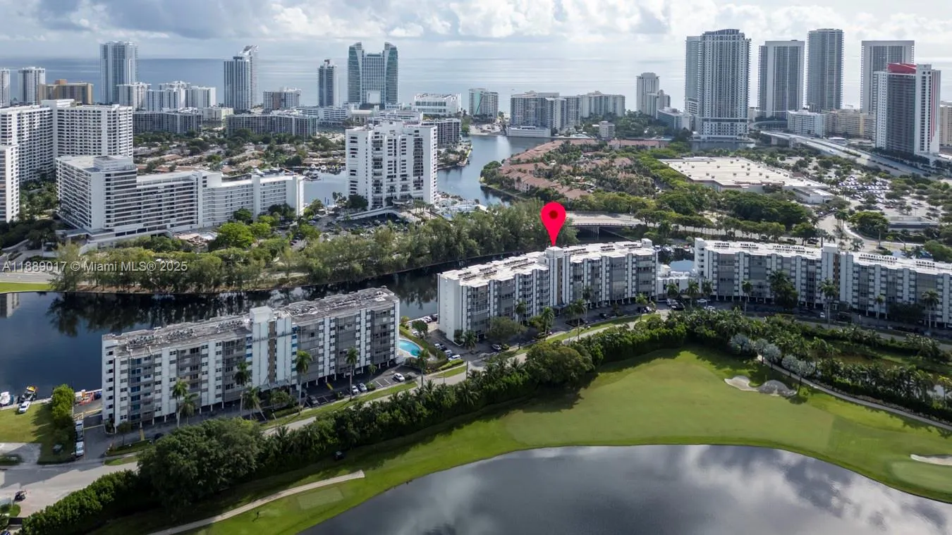 300 Diplomat Pkwy, #204