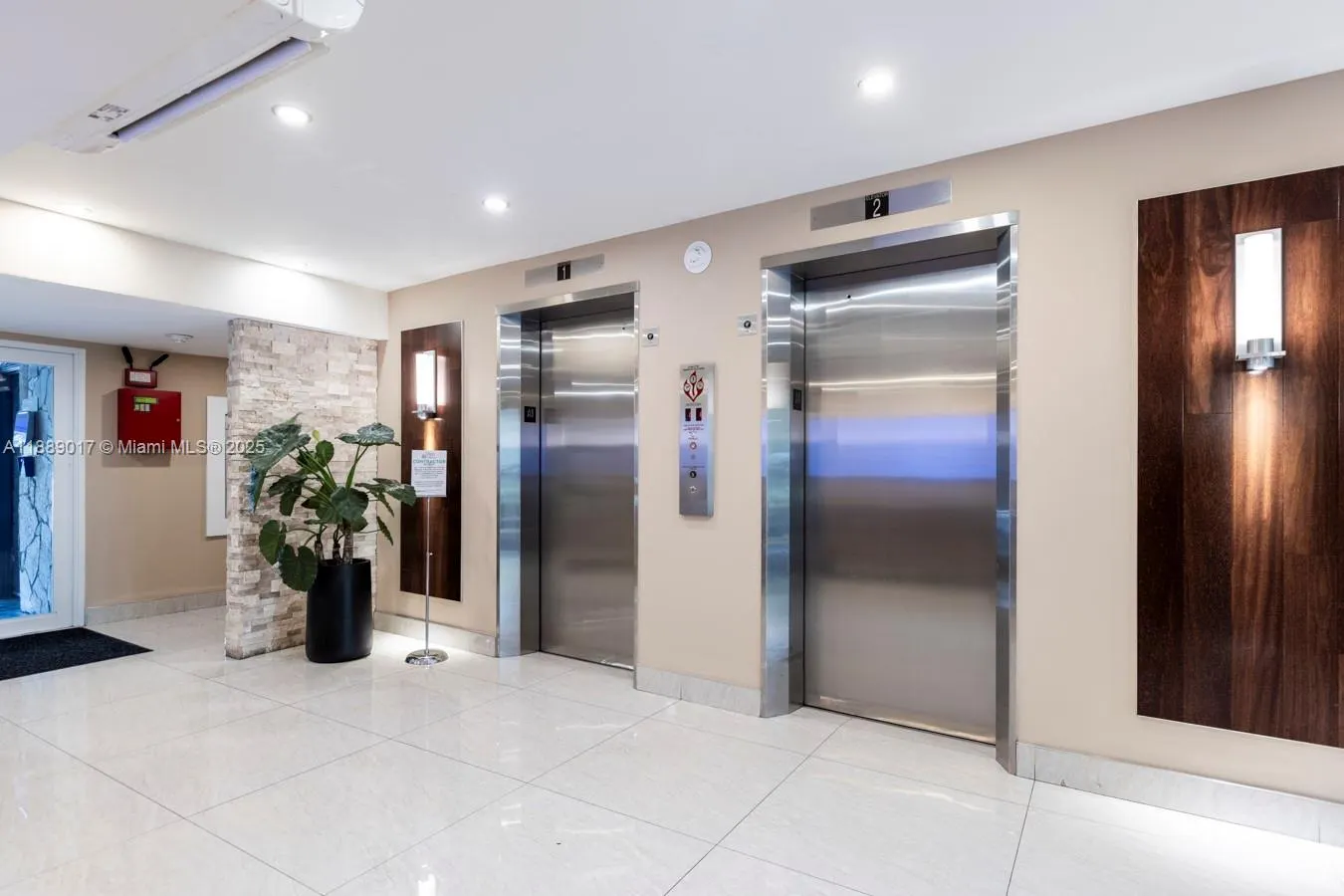 300 Diplomat Pkwy, #204