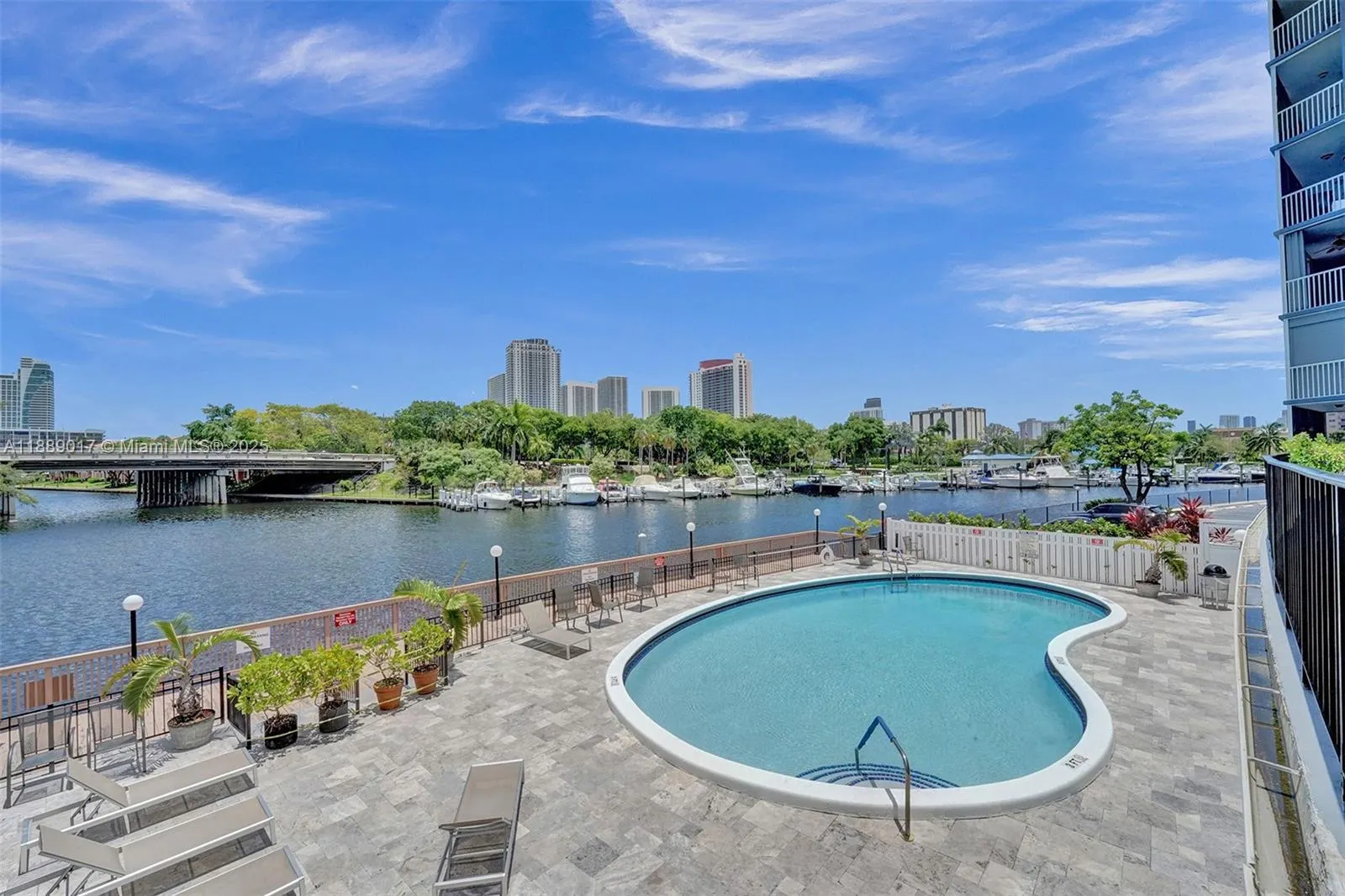 300 Diplomat Pkwy, #204