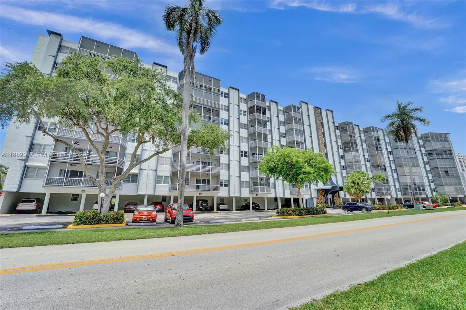 300 Diplomat Pkwy, #204