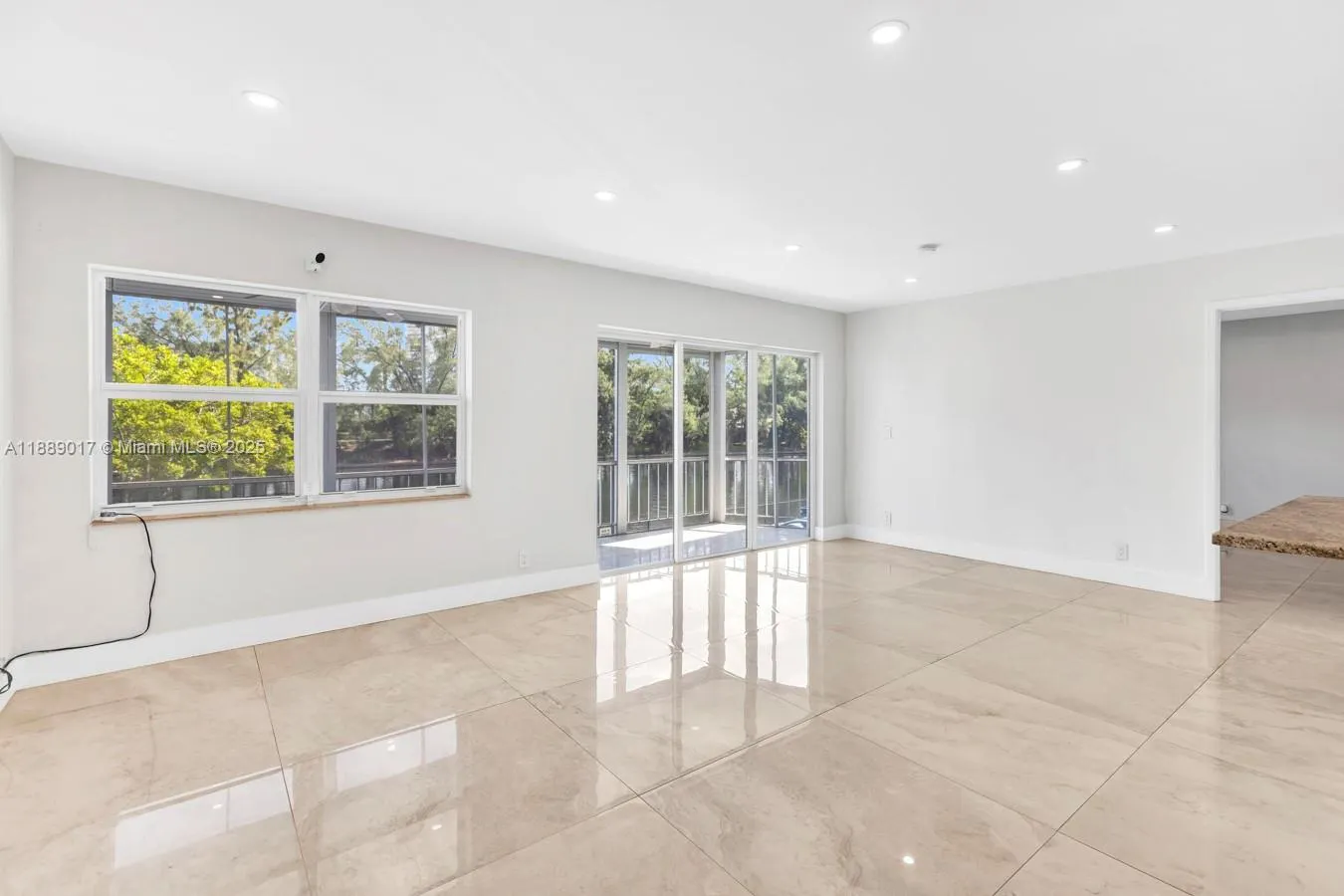 300 Diplomat Pkwy, #204