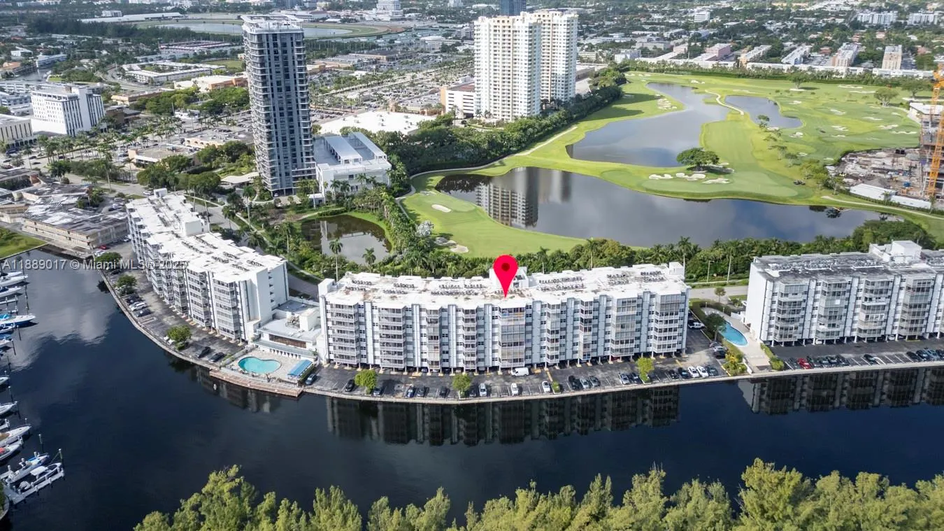 300 Diplomat Pkwy, #204